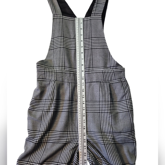 Ardene | Women's Slip-On Plaid Overalls Size M - Picture 12 of 14